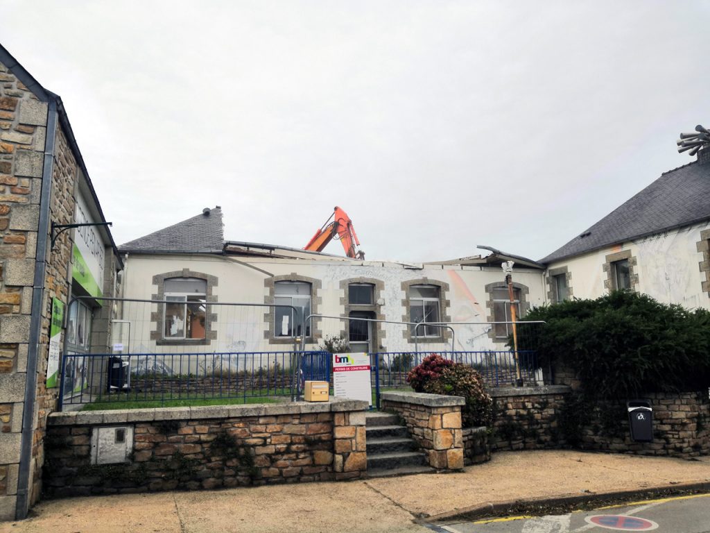 destruction de l'ancienne école